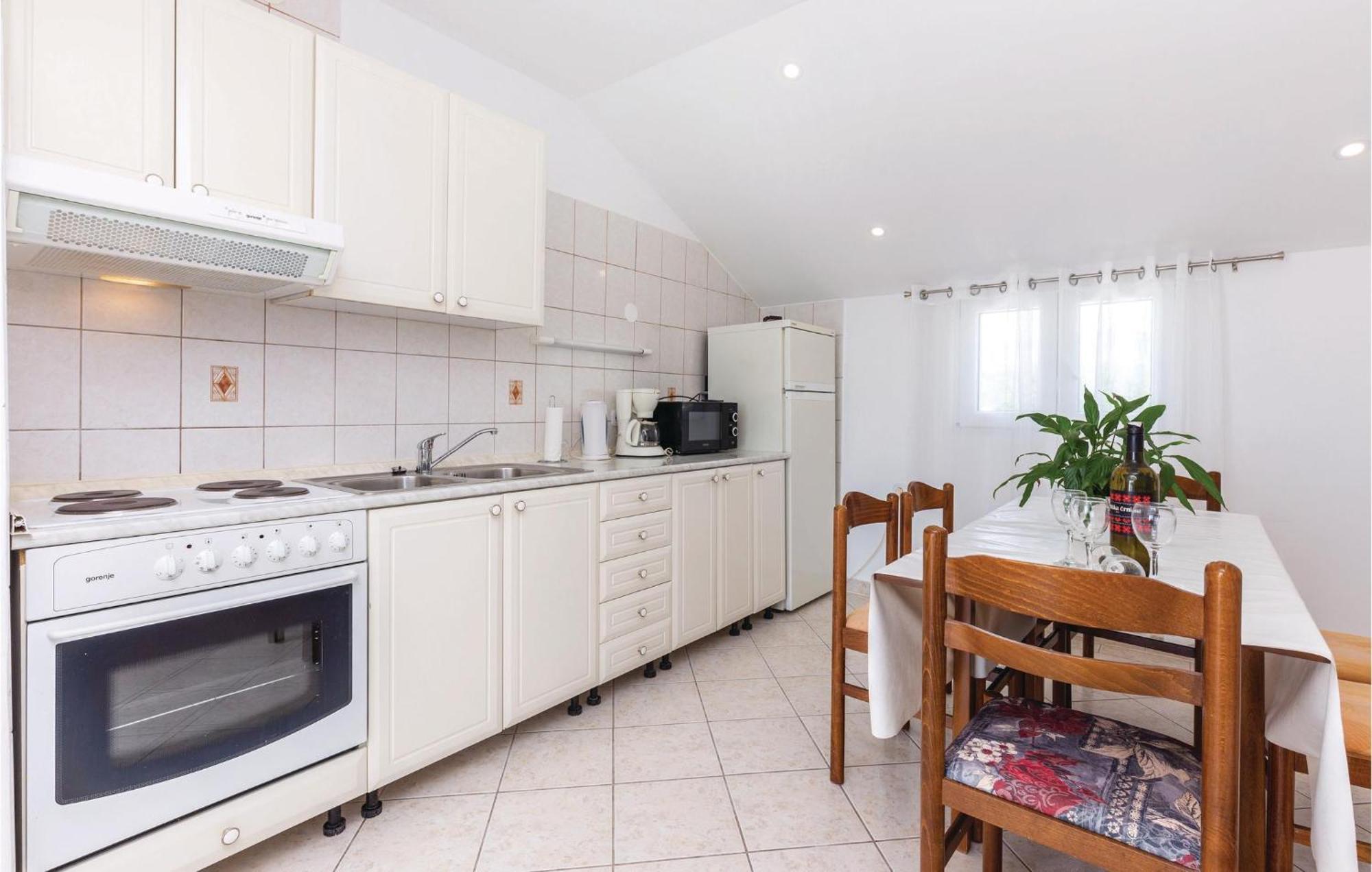Nice Apartment In Crikvenica With Wifi 외부 사진