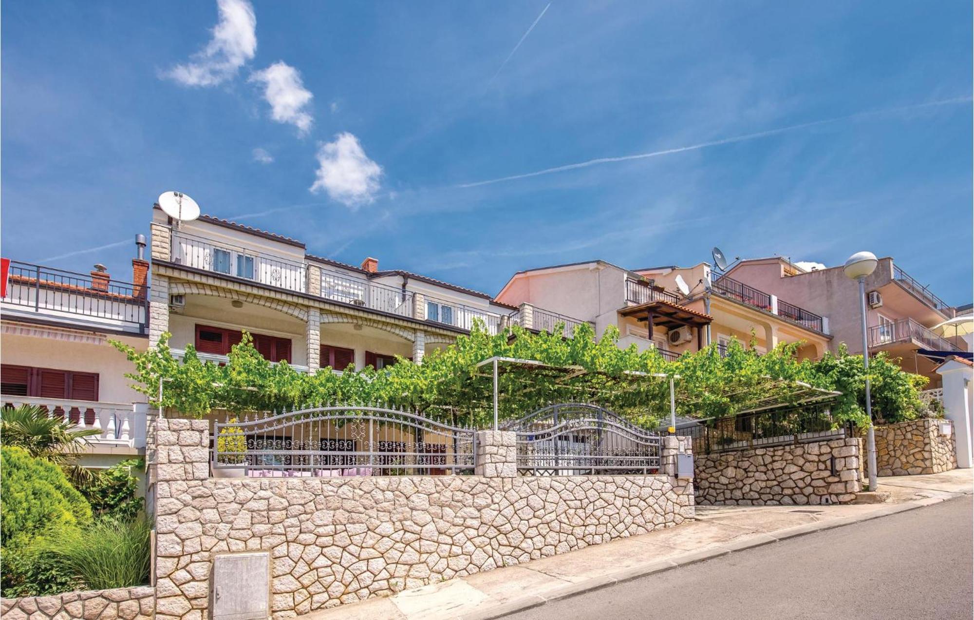 Nice Apartment In Crikvenica With Wifi 외부 사진