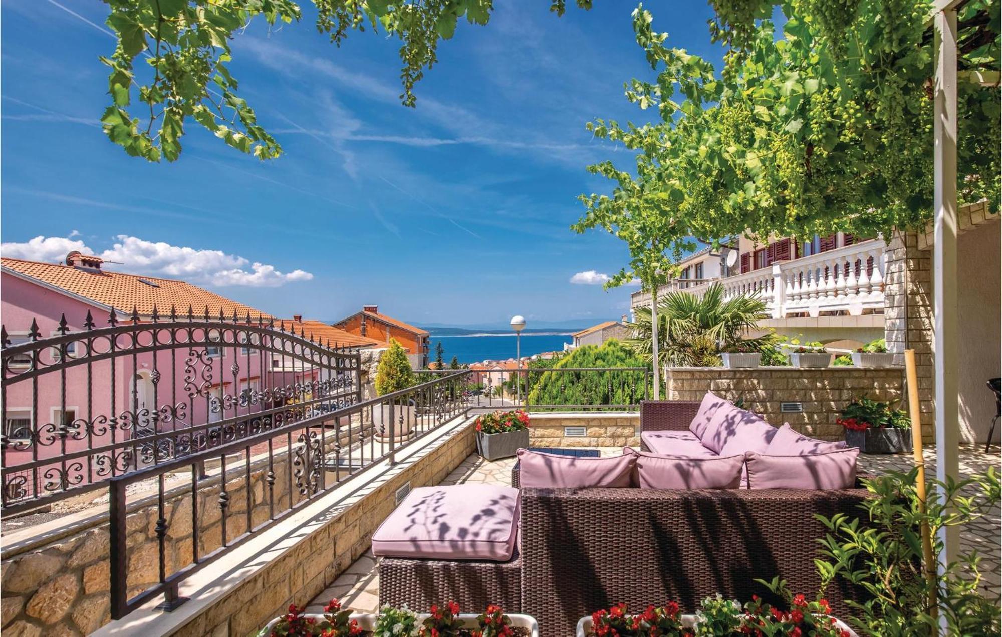Nice Apartment In Crikvenica With Wifi 외부 사진