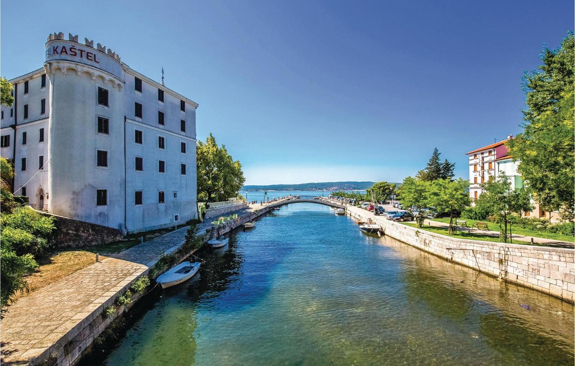 Nice Apartment In Crikvenica With Wifi 외부 사진