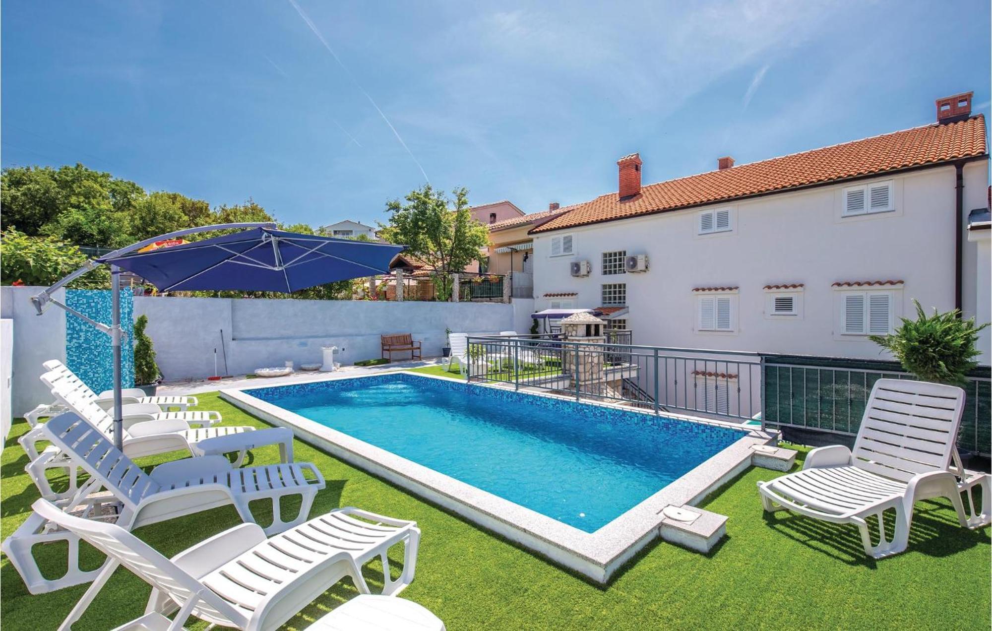 Nice Apartment In Crikvenica With Wifi 외부 사진