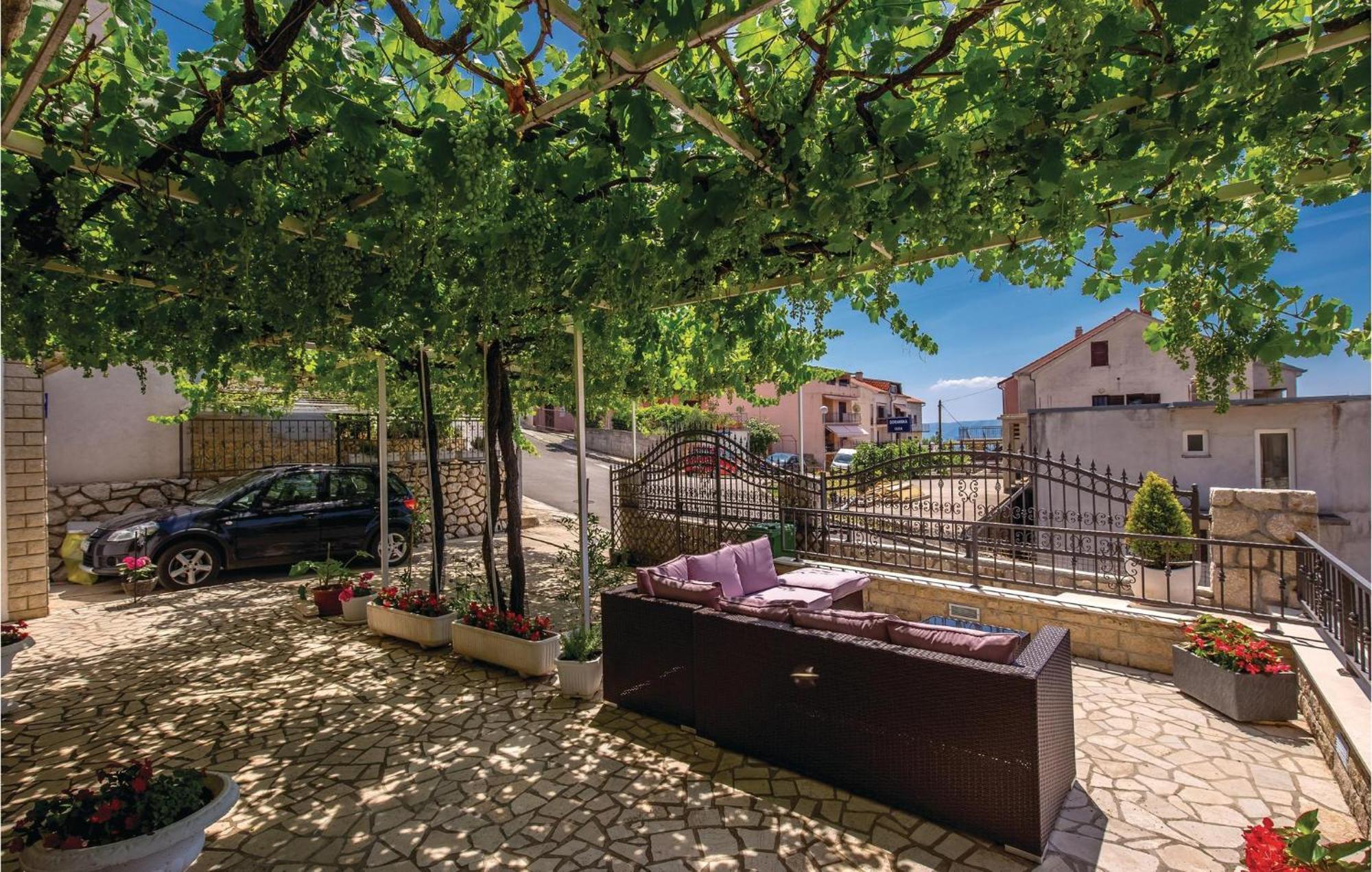 Nice Apartment In Crikvenica With Wifi 외부 사진