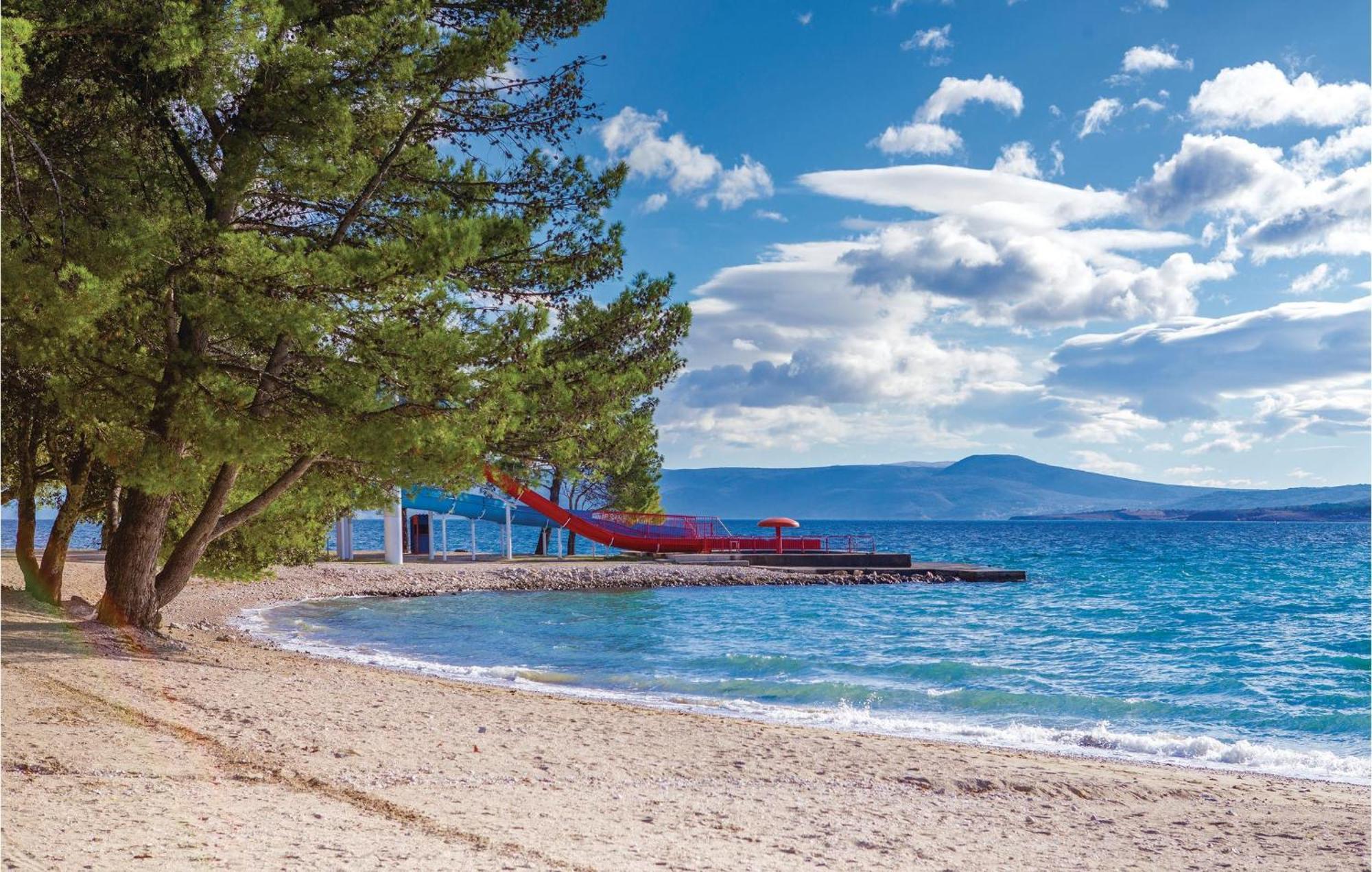 Nice Apartment In Crikvenica With Wifi 외부 사진